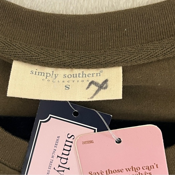 Simply Southern Olive Long Sleeve with Elephant Design - Picture 5 of 12